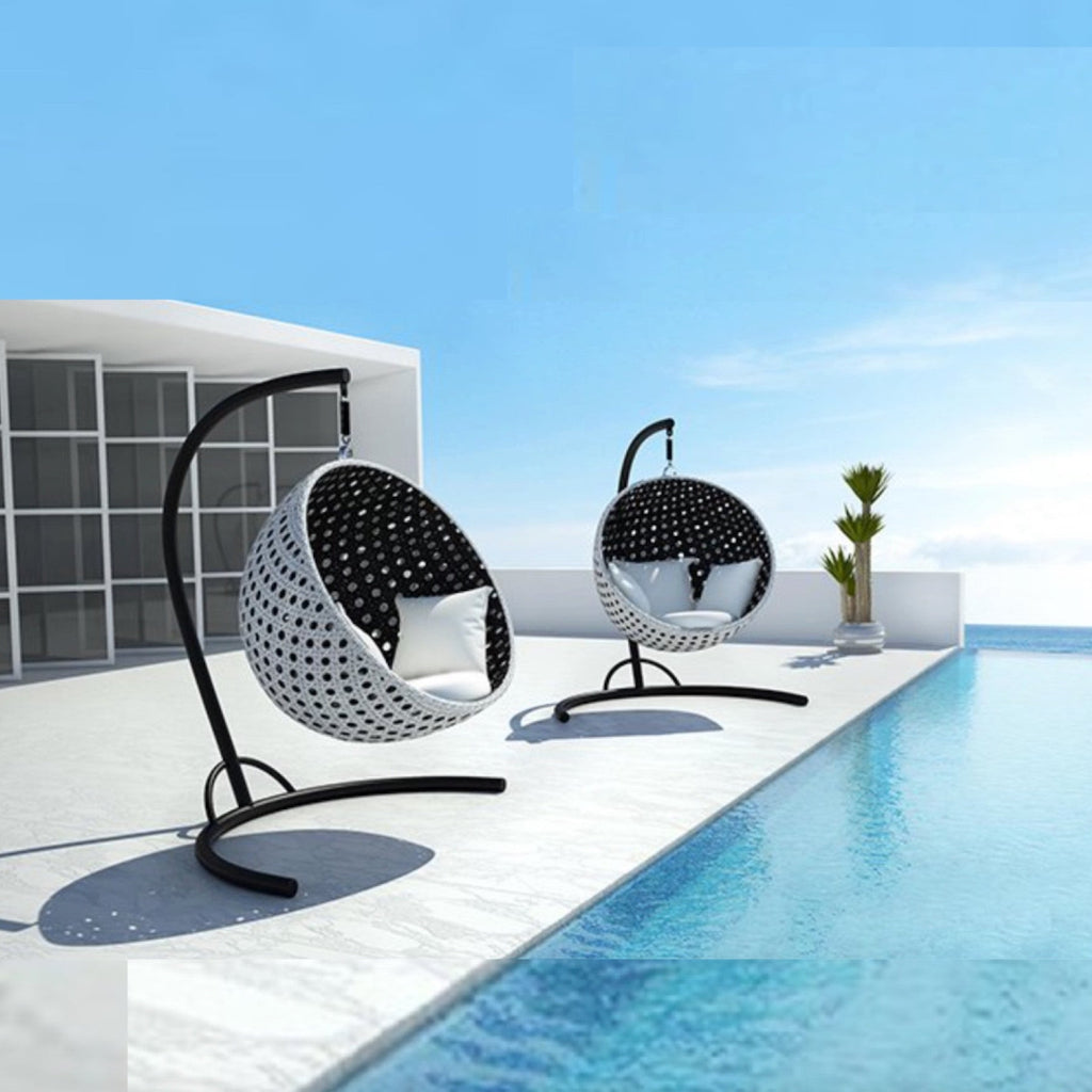 TRO13001 OHMM® Half Moon Outdoor Swing