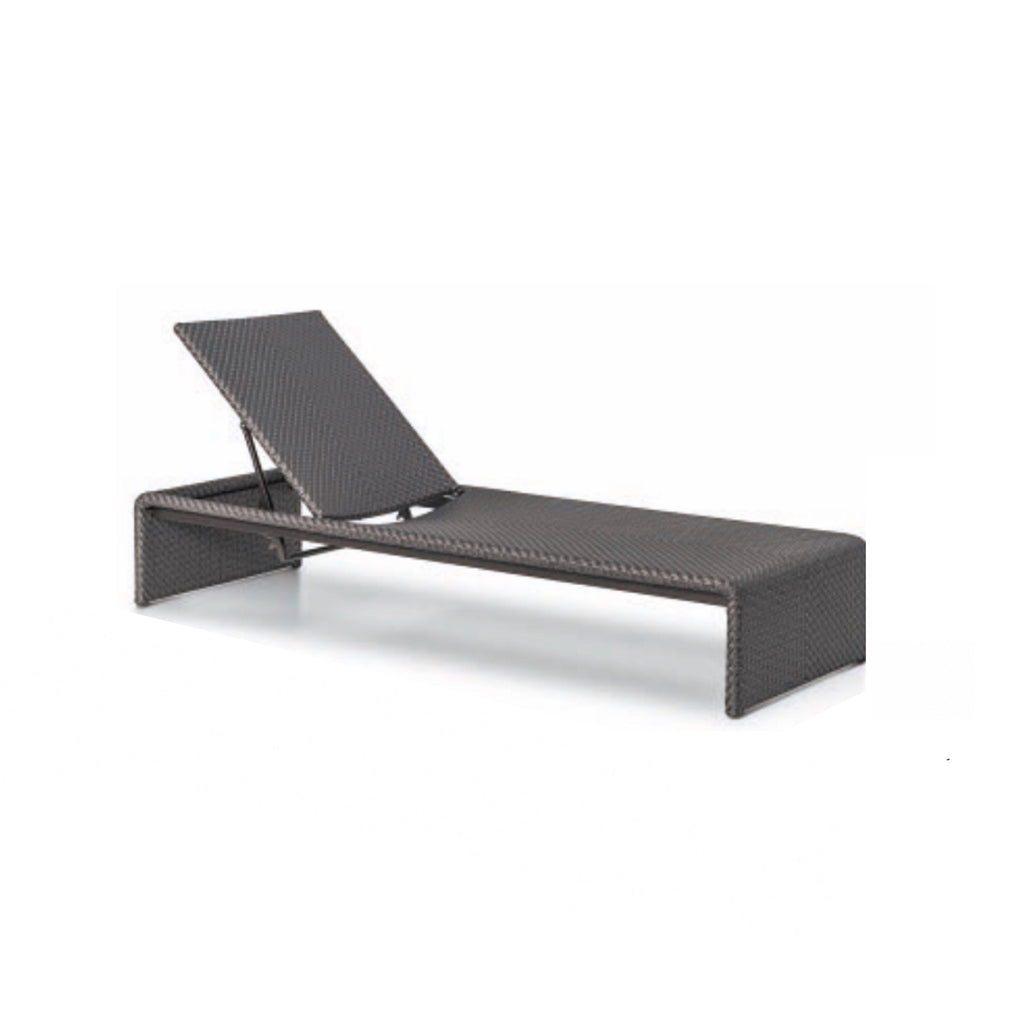 pool-sunlounger
