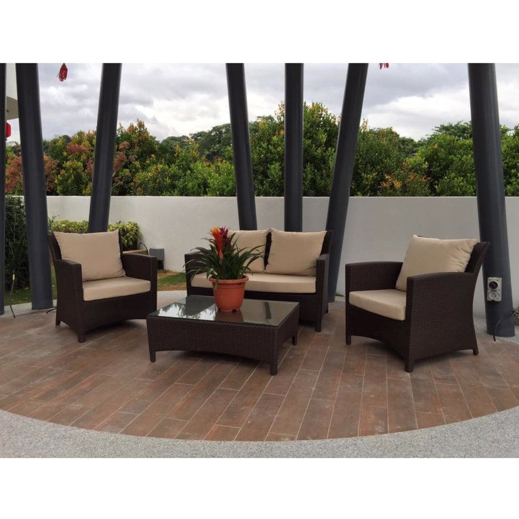 Z006 - Large High End Private Residence
