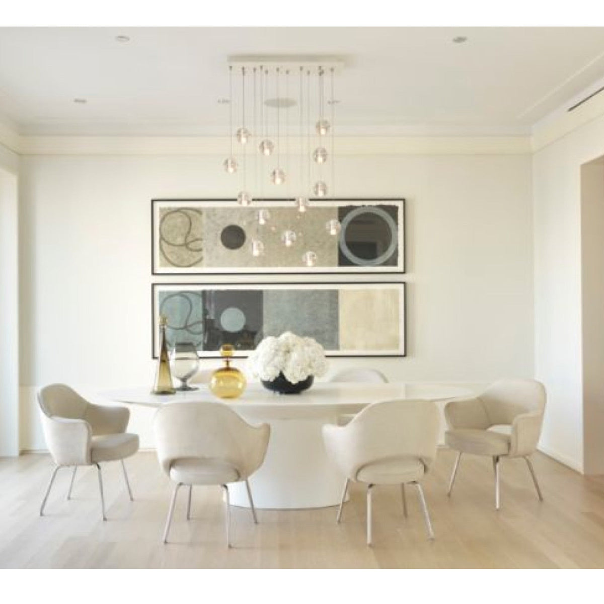 TR20028 Saarinen Chair