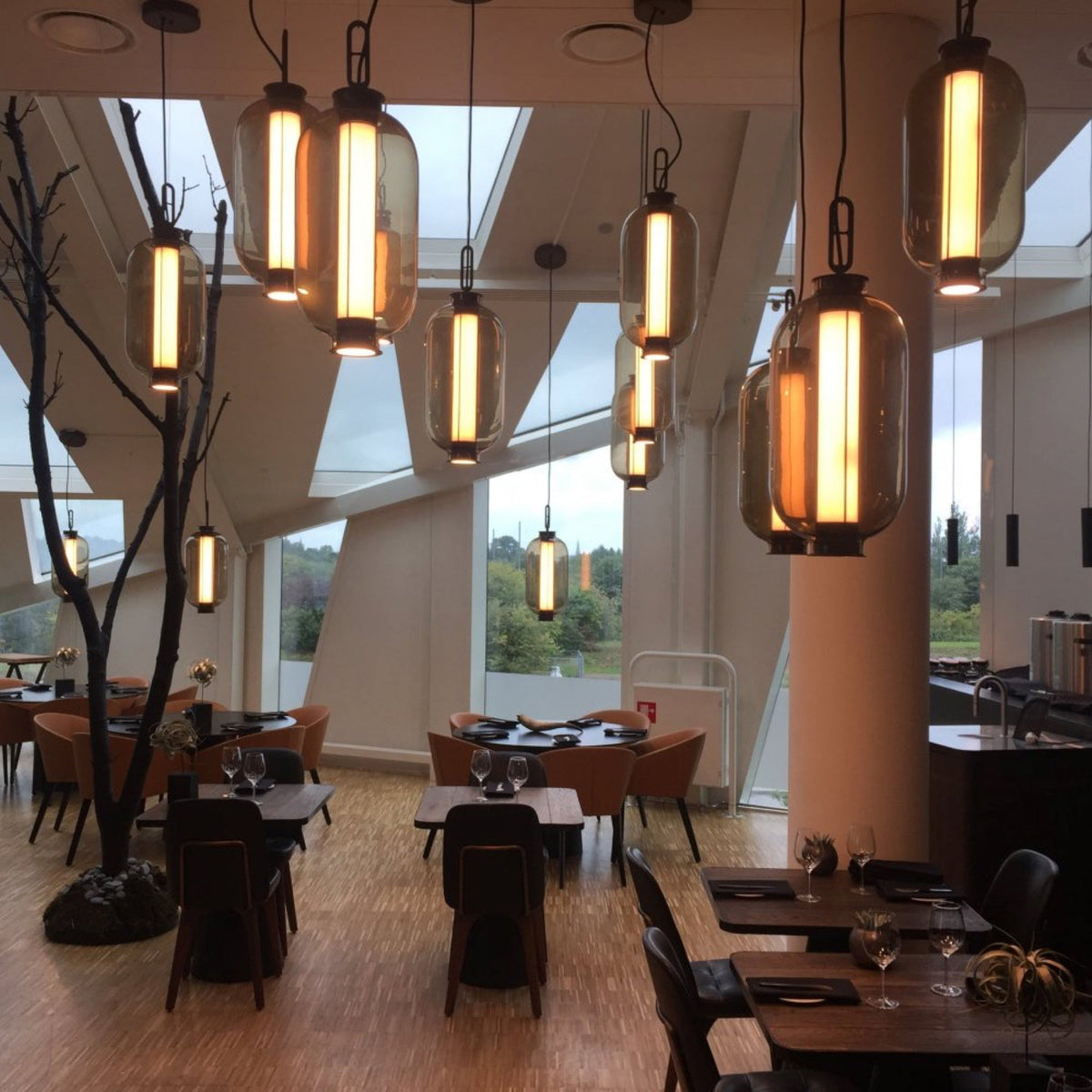 TR80257 Parachilna Bai style Lamps