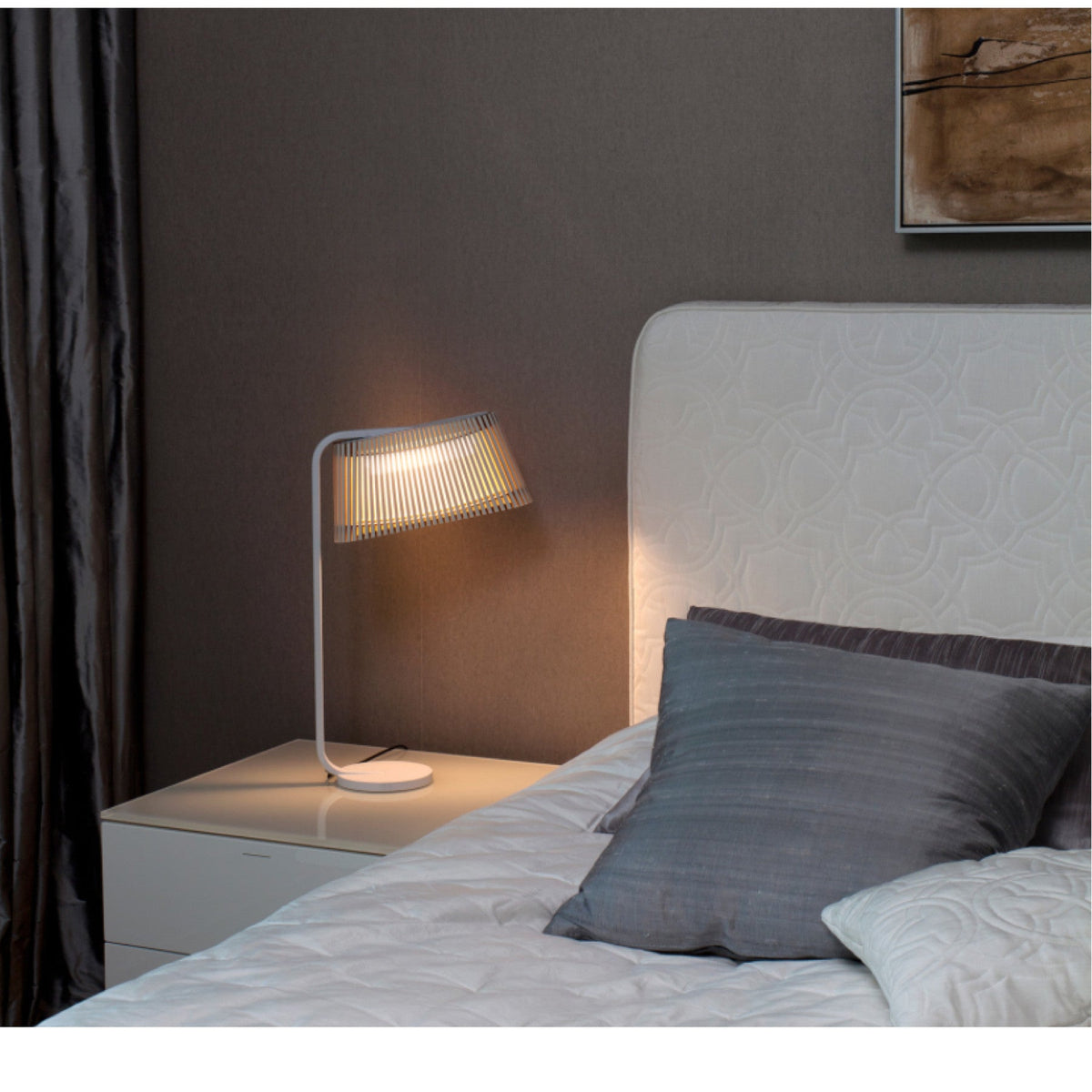 TR81004 Wooden Scandinavian Oasis Table Lamp