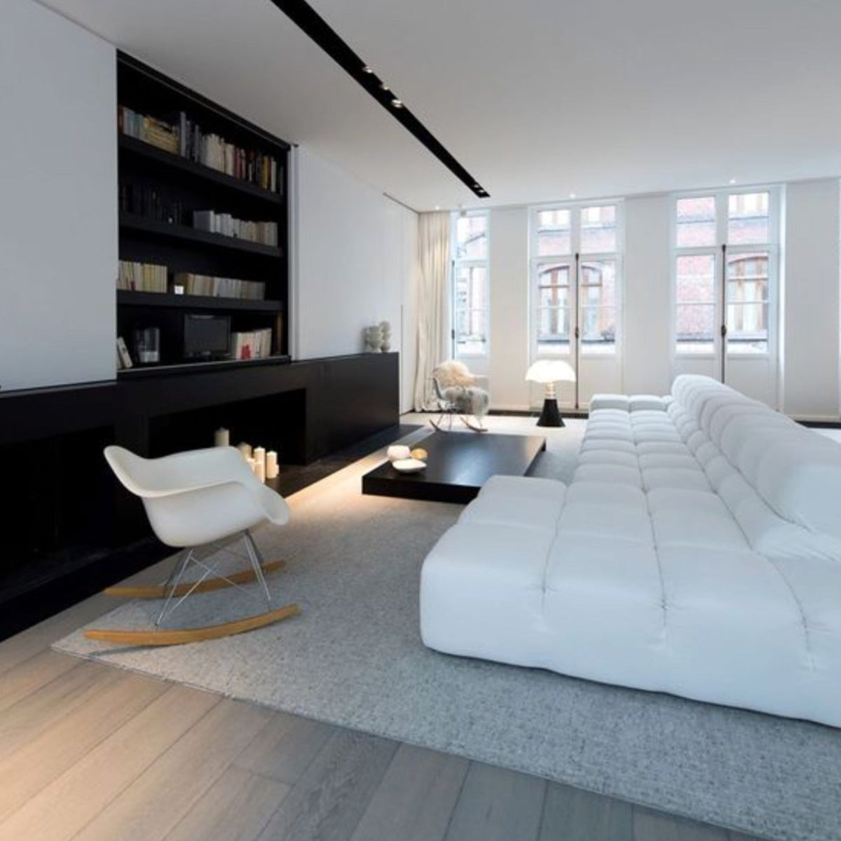 TR50046 Tufty sofa